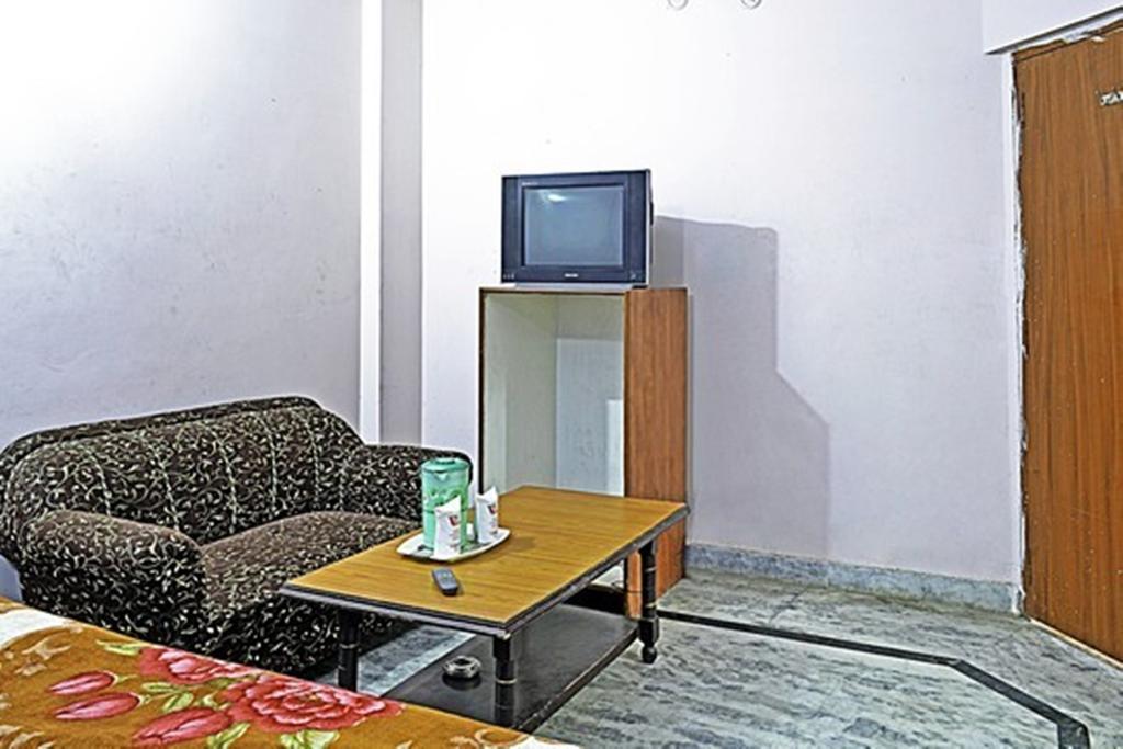 Hotel Viren Residency Agra Buitenkant foto